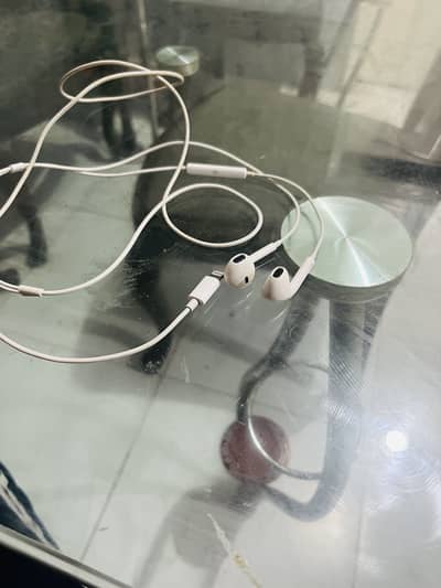 100% orignal apple earphones for sale