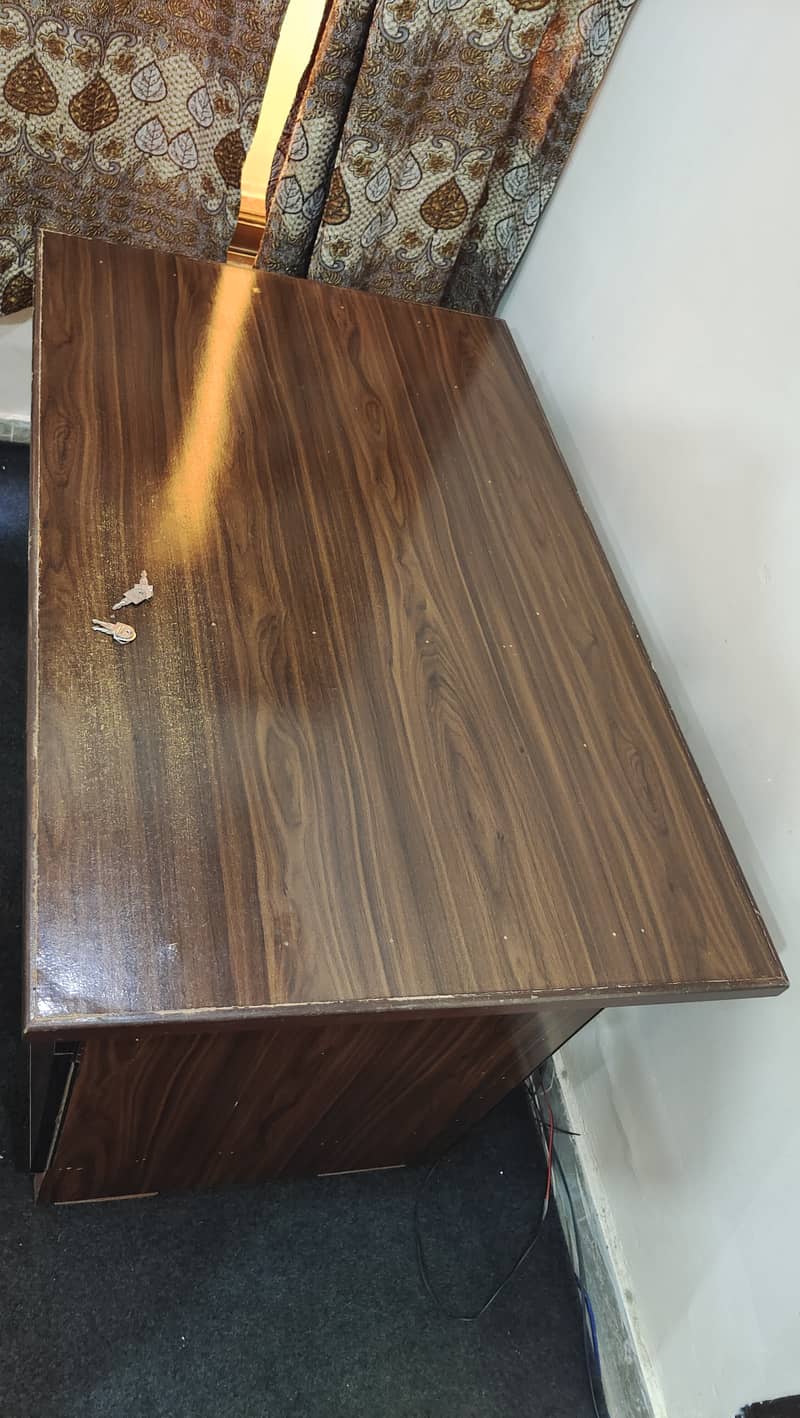 Computer Table / Computer Desk 2