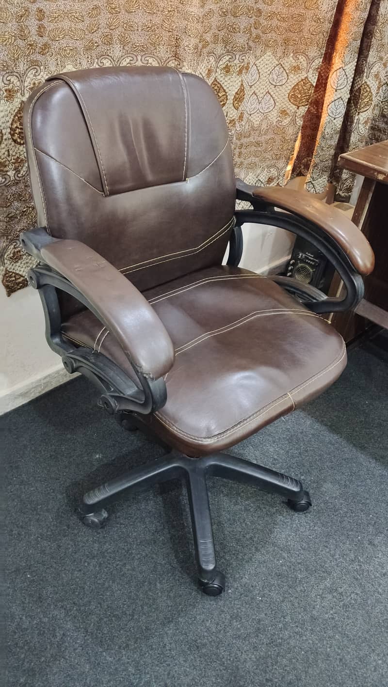 Computer Table / Computer Desk 6