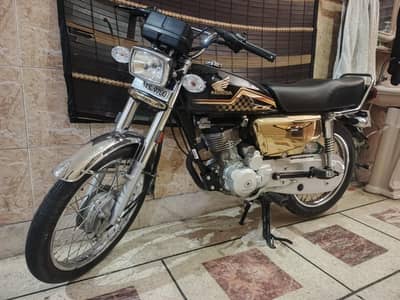 Honda CG125 special edition GOLD just like brand new
