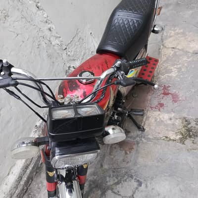 Honda 125 self start 5 gear