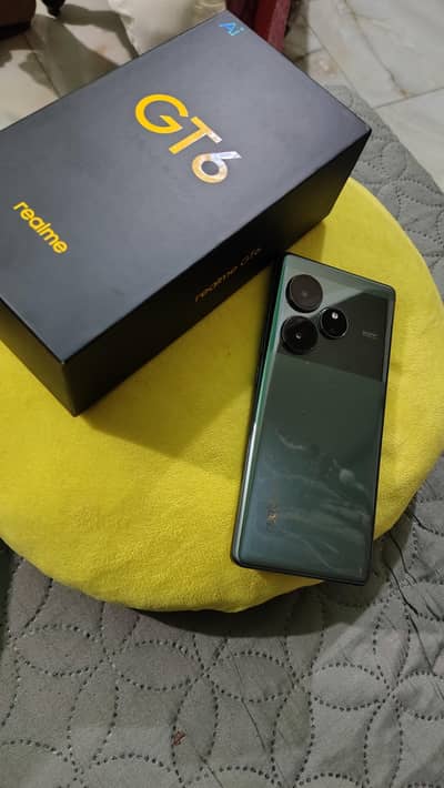 Realme GT6