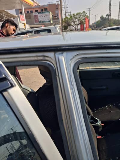 used 2005. garhi fit h6 front light back light up gread