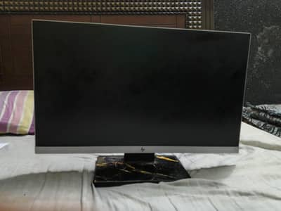 HP 24 inch Bezel less monitor
