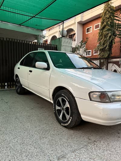 Nissan Sunny R/T automatic