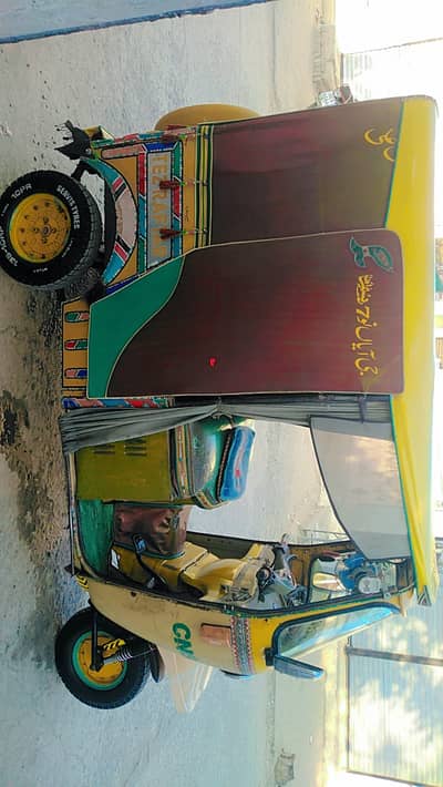Model 2015 Tez raftar rickshaw