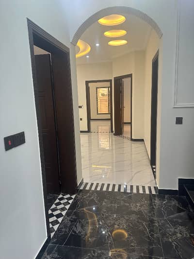 11 Marla Upper Portion Available For Rent