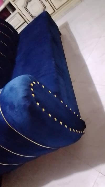 6 seatrs sofa for sale