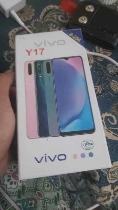 vivo y17 with box