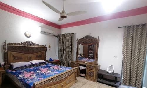 Reasonably-Priced 10 Marla House In Allama Iqbal Town, Allama Iqbal Town Is Available As Of Now