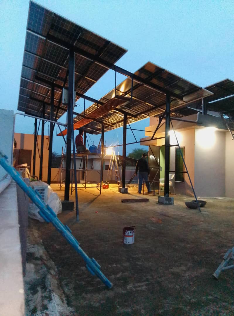 Elevated solar structure 0