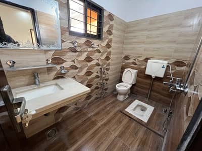 10 Marla Owner Build House For Sale