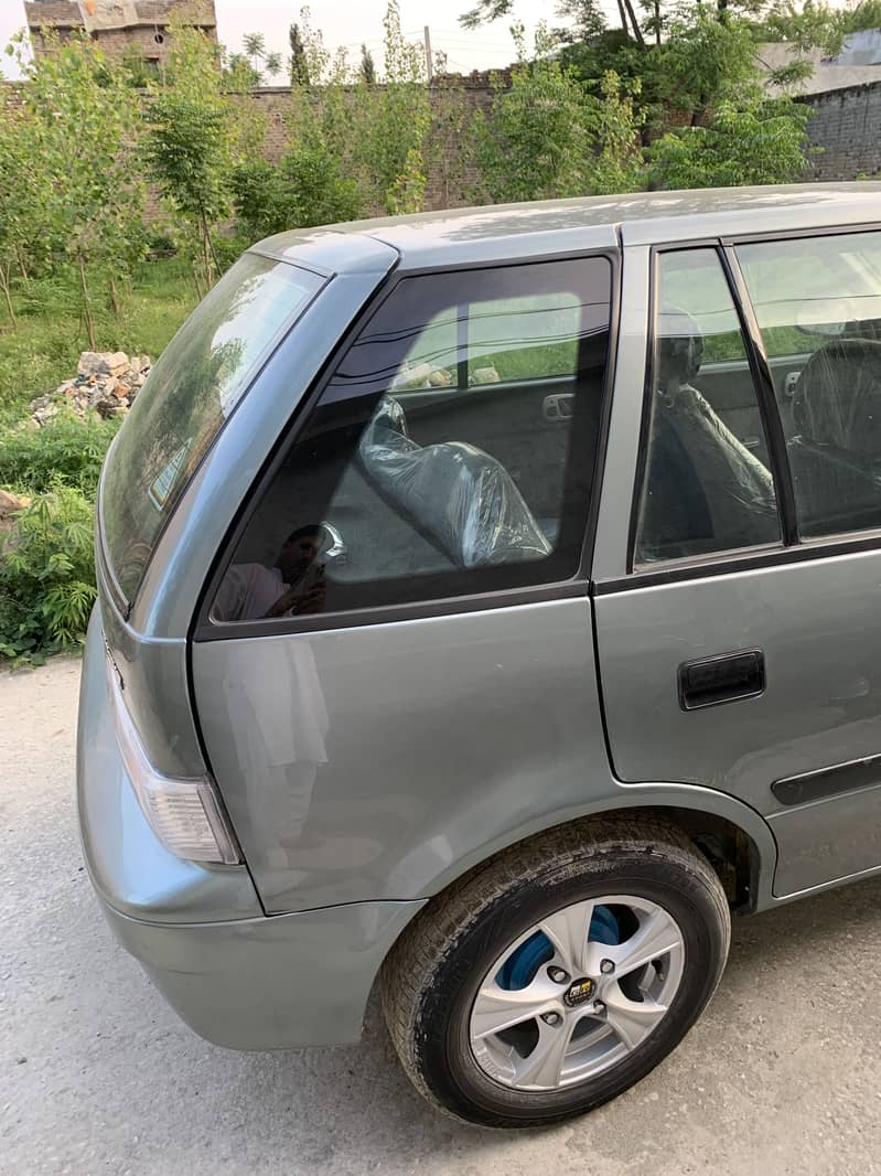 SUZUKI 12