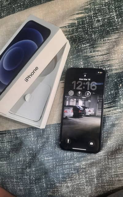 iPhone 12 non pta with box
