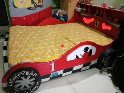 Bed+ wardrobe + sofa come bed + setty