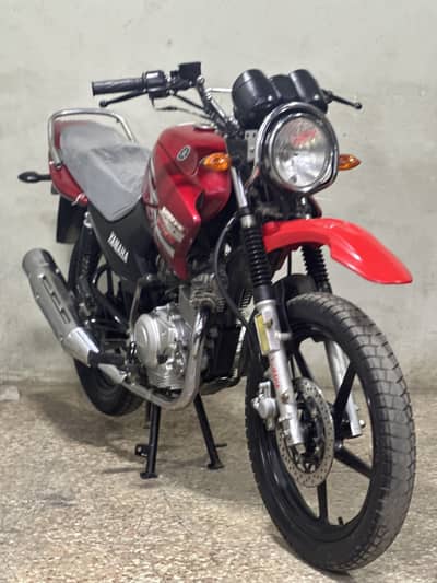 Yamaha ybr125g 2017 model ( japniess model )