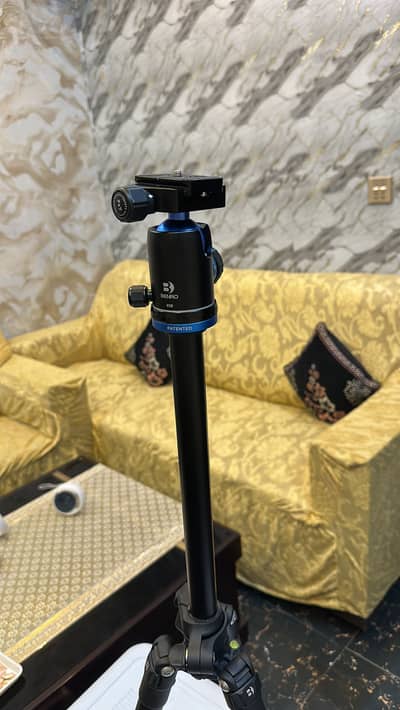 Benro Professional Camera Tripod | Carbon Fiber Build | Dubai Imported