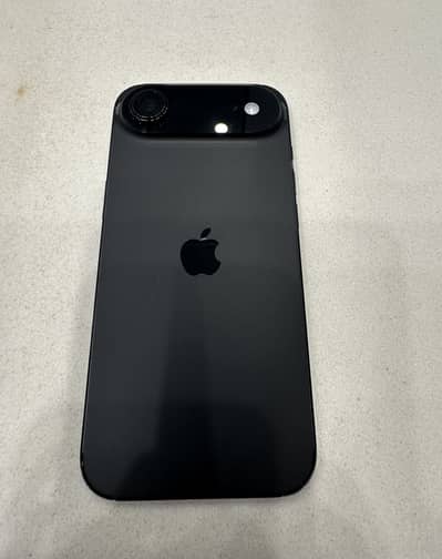 Iphone 17 Air 1 TB 1024GB New condition 10/10 Non PTA Only Kit