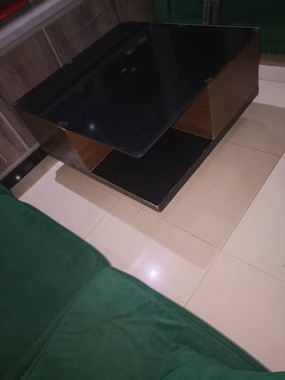 Top glass modern center table