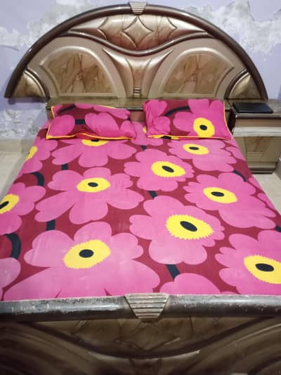 “Bedroom Furniture Set – Bed + Dressing + Almari | Urgent Sale”
