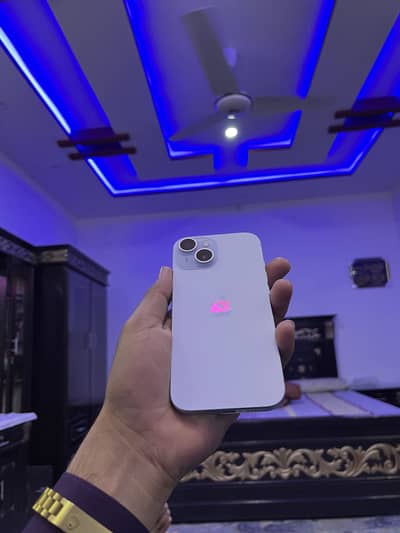 iPhone 15 ice blue clour