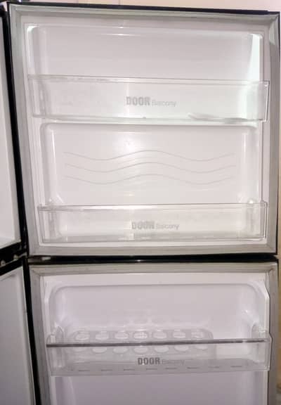 Waves refrigerator excellent condition everything OK. Original gass