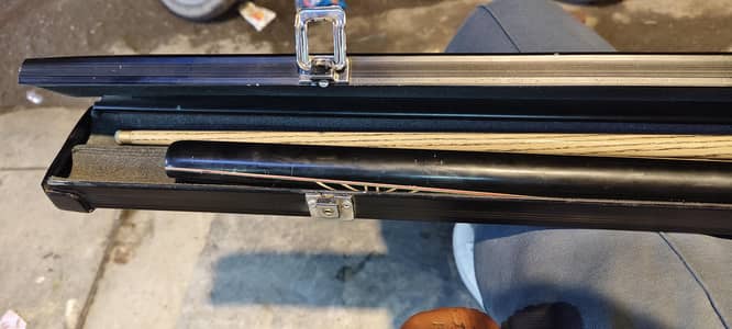 Snooker Stick With Case