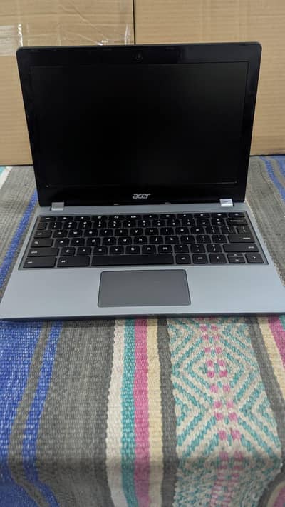 laptop Acer c740 4gb ram 128 gb ssd best for online working