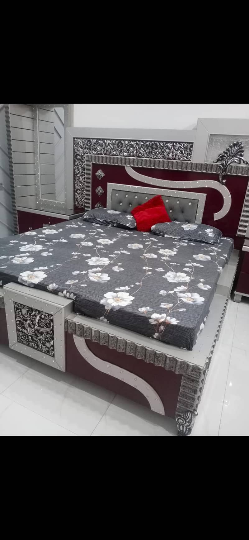 bed and dressing 0