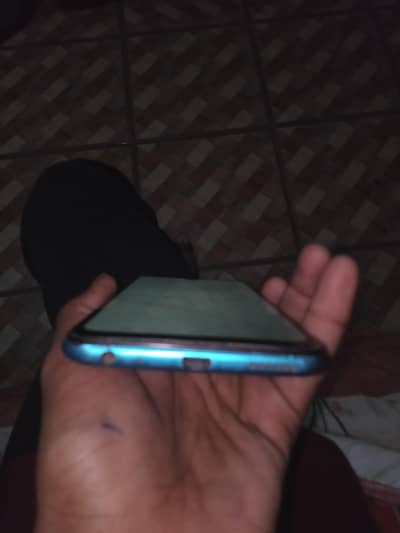 vivo 1823 fir Saal or side button kharab hai