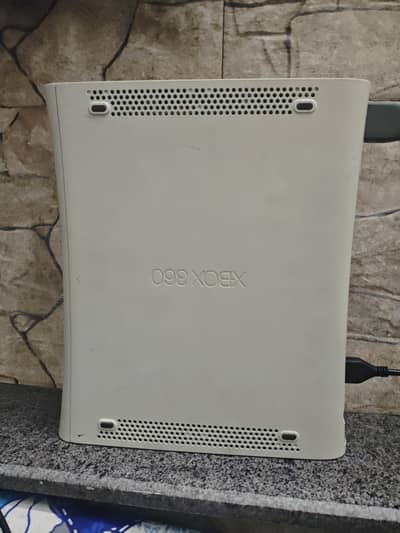 10/10 condition jailbreak offline, all accessories.