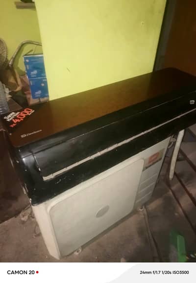 dawlance 2 ton ka ac ha bilkul saf conditions ma ha chalu ha