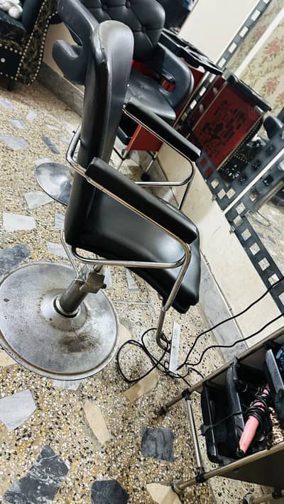 All salon accessory urgent for sale