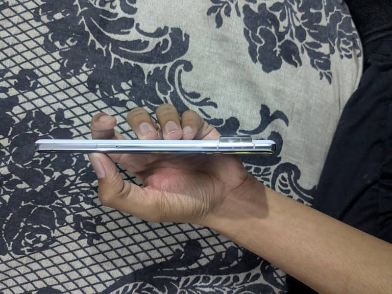 Google pixel 7 pro 2