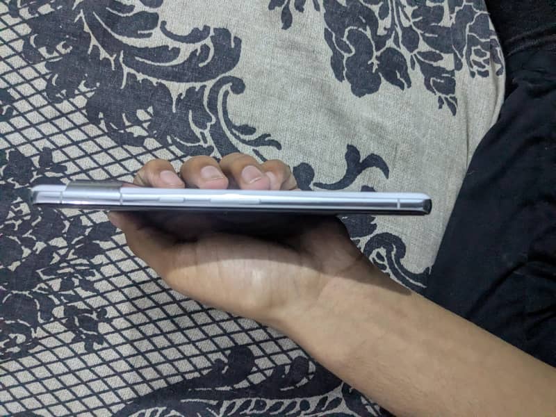 Google pixel 7 pro 4