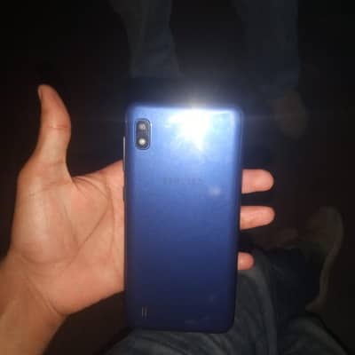 SAMSUNG A10