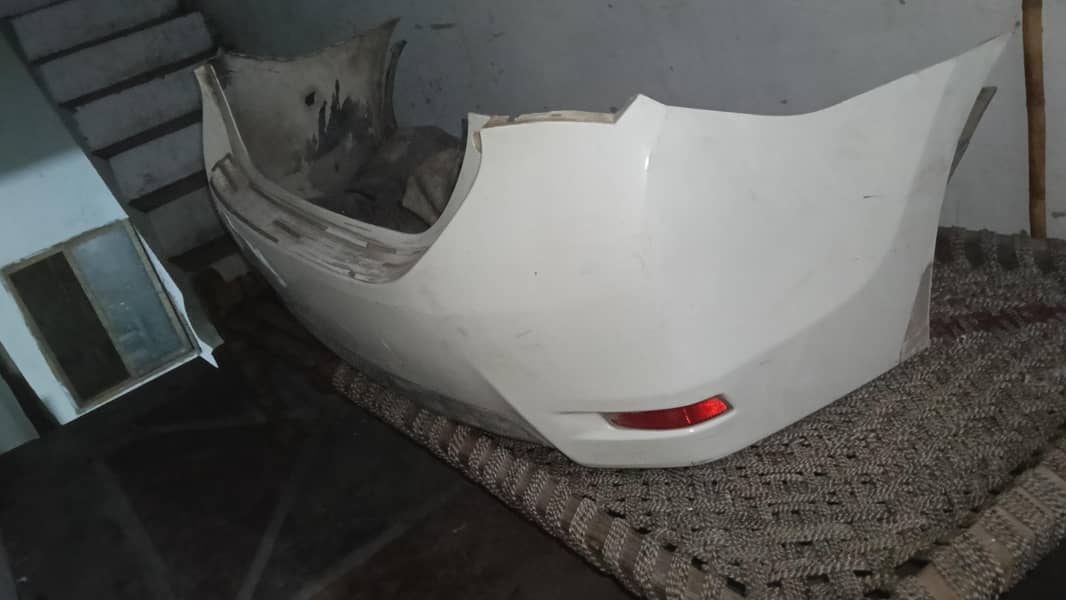 Corolla bumper back 1
