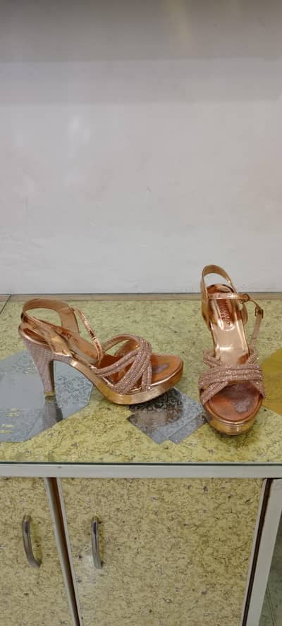 Stylish heel best quality