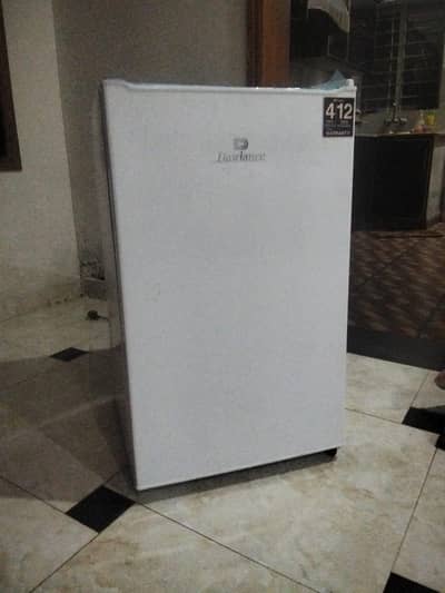 Dawlance Mini Fridge (White)