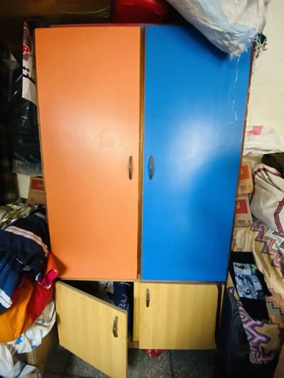 Big size Almirah wardrobe - 0,3,0,1,7,1,0,4,4,0,0