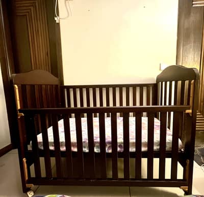 Zubaida’s baby cot