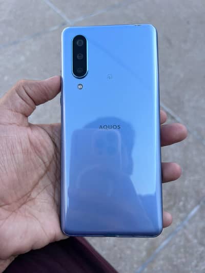 Sharp Aquos zero 5g basic. 6gb 64gb. 120 hz display. 5g phone. #Non pta