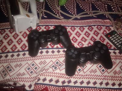 m8  stick like new you can play Teken 3 and  22000 games with 2 contro