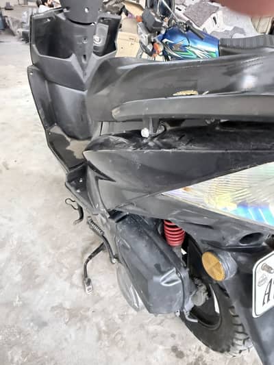 100cc Scooter Petrol for Sale Like brand new