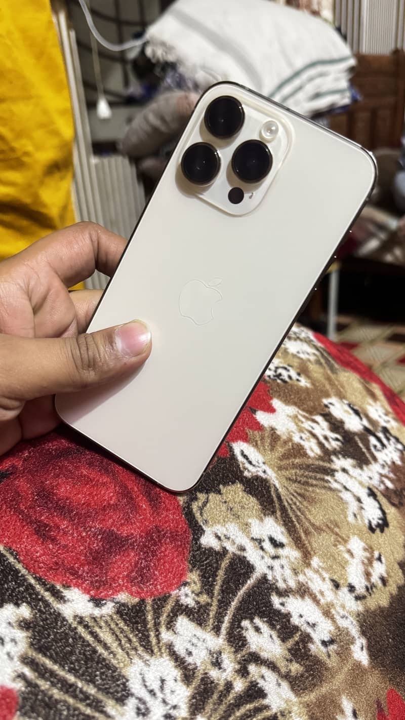 Iphone 14 pro max 3