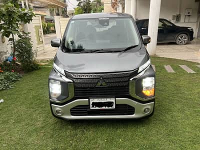 Mitsubishi EK X Top of the line