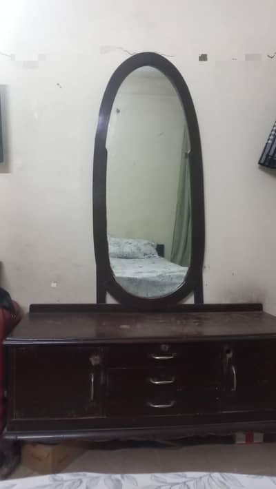 Pure Sheesham Wood Strong Bed + Dressing Table – Excellent Condition