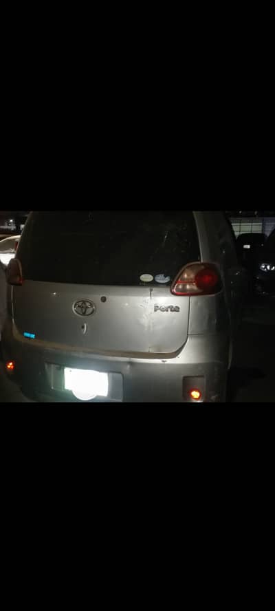 Toyota Porte 2006