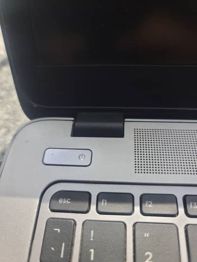 HP elitebook 840 i5 5th gen nahi chalta