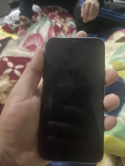 iPhone 11 | 10/9 Condition | 64 Gb |65% battery helth